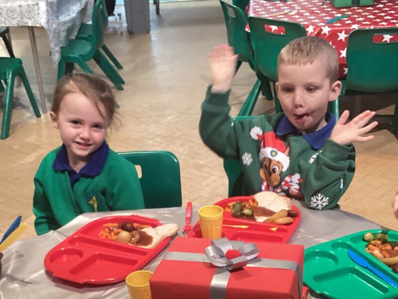 Image for the Tweet beginning: Our Christmas dinner was really